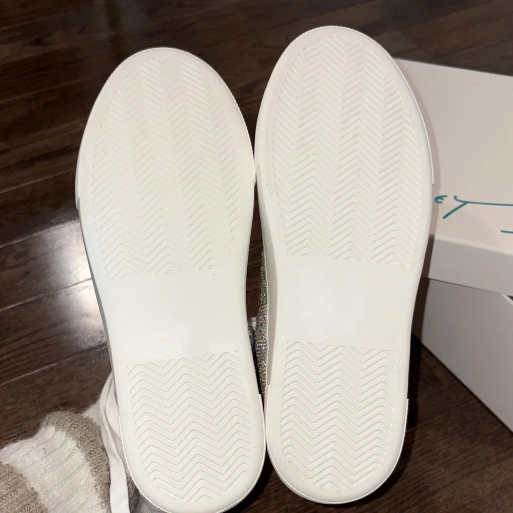 NWT Betsey Johnson Sidny Rhinestones Sneaker - Picture 3 of 8